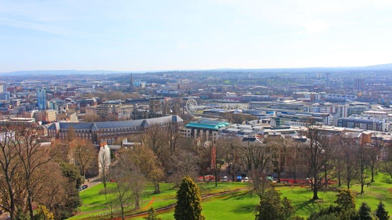 Bristol ist die sechstgrößte Stadt Englands.