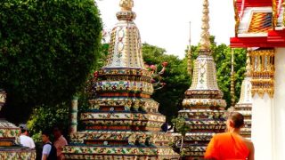 Mönch im Wat Pho