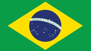 Der Sternenhimmel der brasilianischen Flagge zeigt die Sternenkonstellation, die am zum Tag der Gründung der Republik am Himmel über Rio de Janeiro zu erblicken war. 27 Sterne für Brasiliens Bundesstaaten.