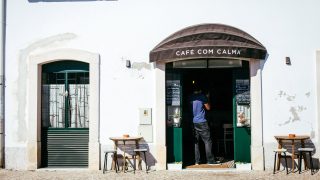Café com Calma von außen (Fotocredit: Thea Neubauer)
