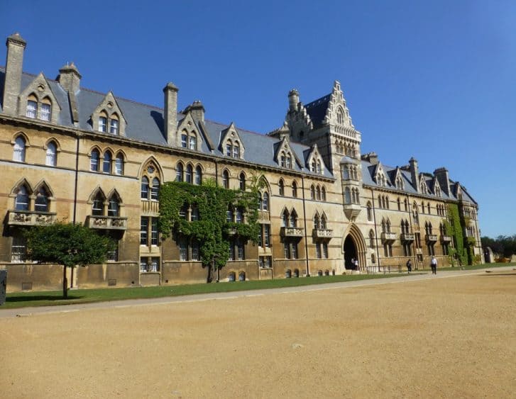 Gleich geht's ins Innere der Christ Church