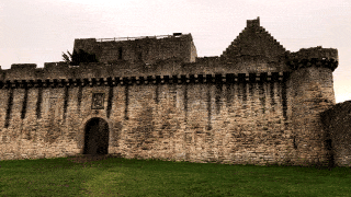 Craigmillar Castle Burgmauer