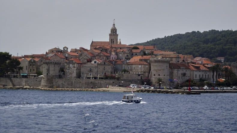 Hafeneinfahrt von Korcula