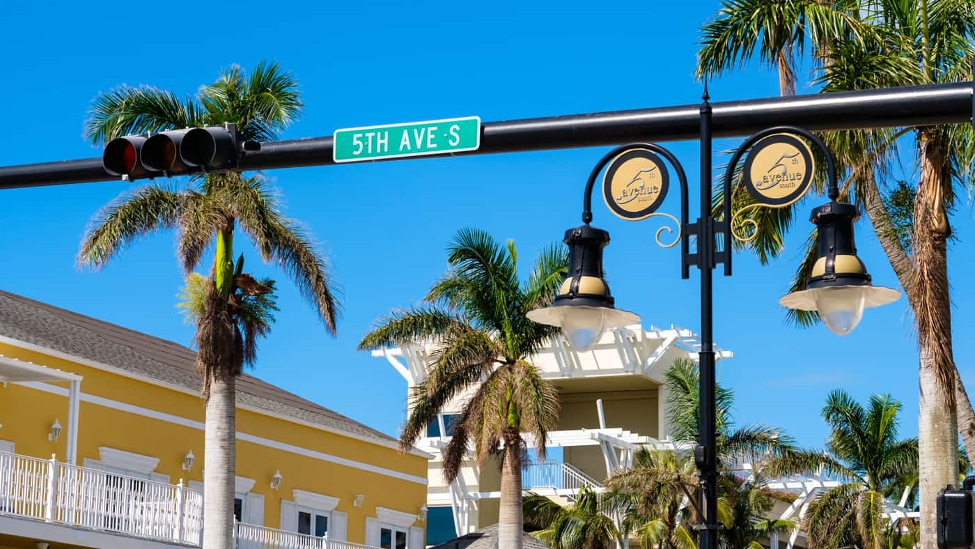 Shopping auf der 5th Avenue in Naples Florida