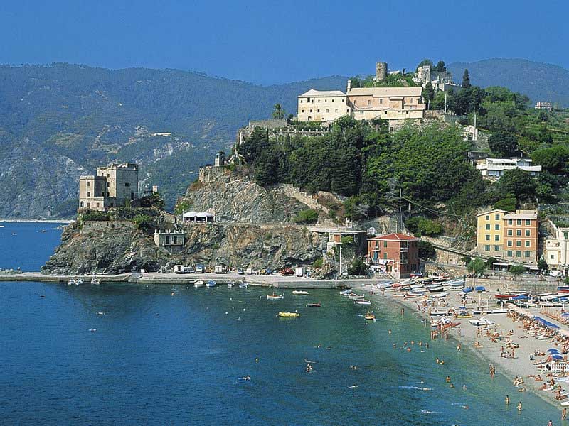 Das Hotel Cinque Terre in Monterosso Al Mare in Italien direkt am Strand