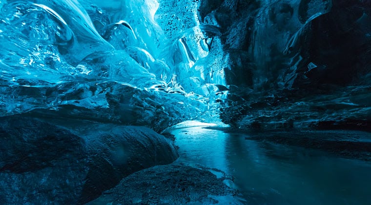Die beendruckende Vatnajokull Gletscherhöhle in Island