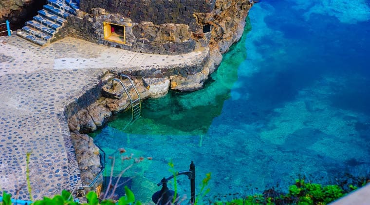 Charco Azul – das größte und schönste Meerwasser-Schwimmbecken La Palmas