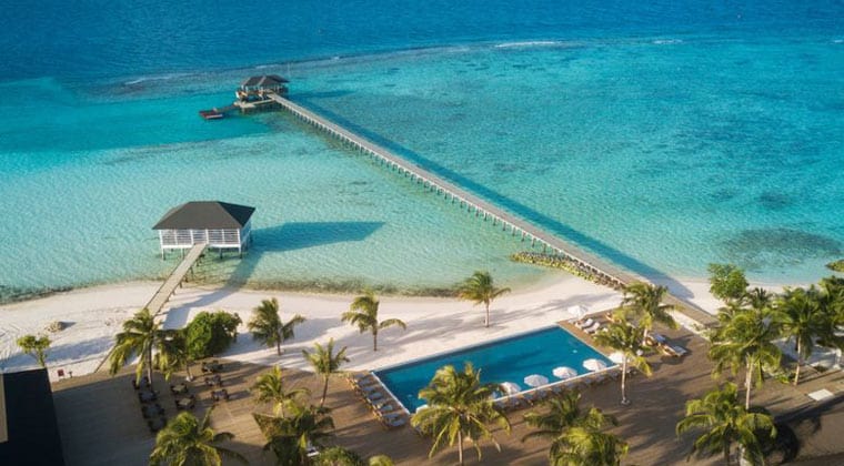 Robinson Noonu Aussenansicht Malediven