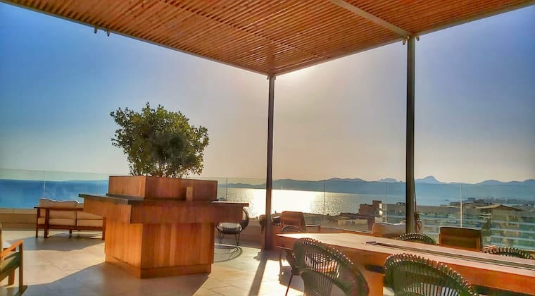 Terrasse vom Katagi Blau