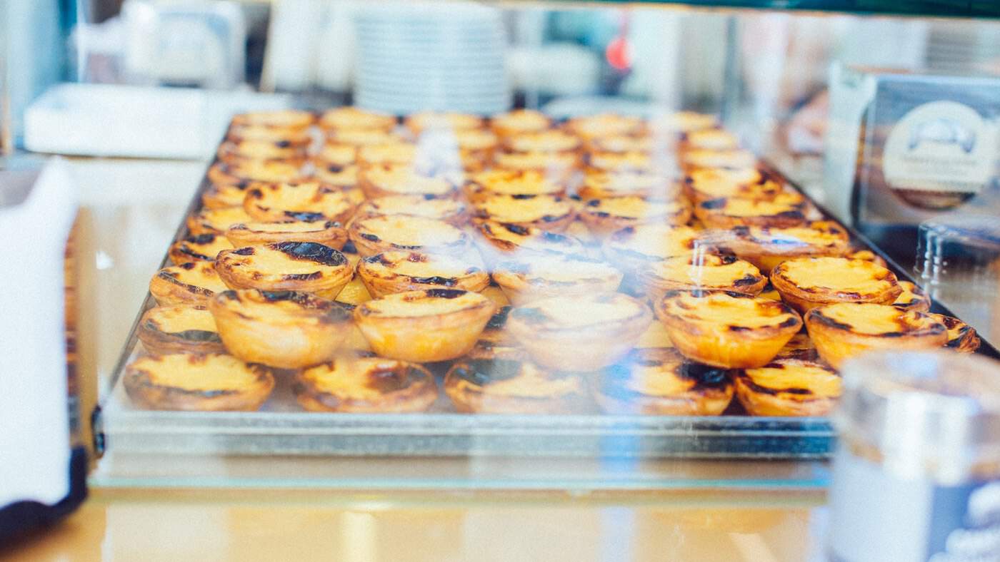 Da will man doch glatt zugreifen: Pastéis de Nata in der Manteigaria