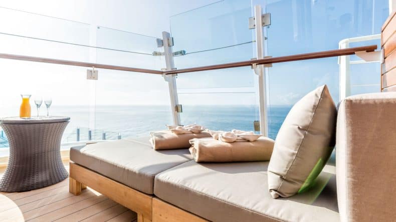 Für den besonders ruhigen Moment bucht ihr euch am besten eine Entspannungsloge Einer meiner Lieblingsplätze ist die Himmel & Meer Lounge (© TUI Cruises GmbH Hamburg)