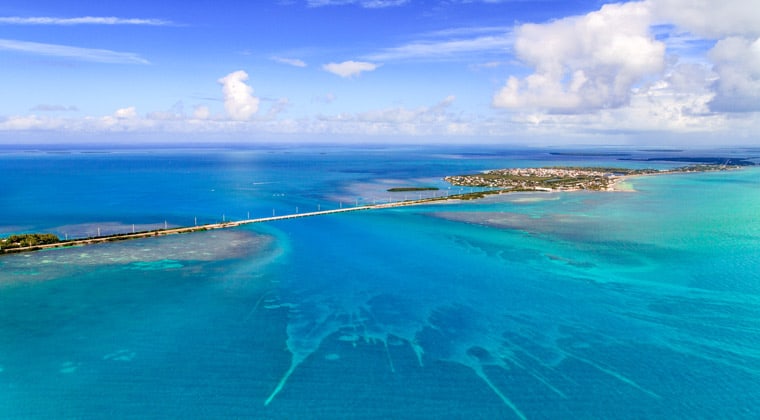 Traumhaftes Panorama bei der Reise zu den Florida Keys genießen.