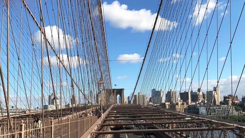 New York, Spaziergang über die Brooklyn Bridge