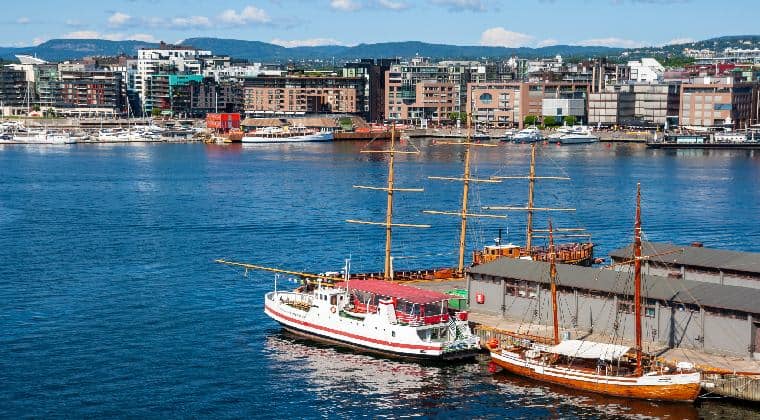 Oslo Norwegen Blick auf den Hafen