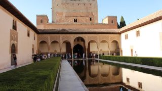 Brunnen und Wasser findet ihr in Alhambra überall