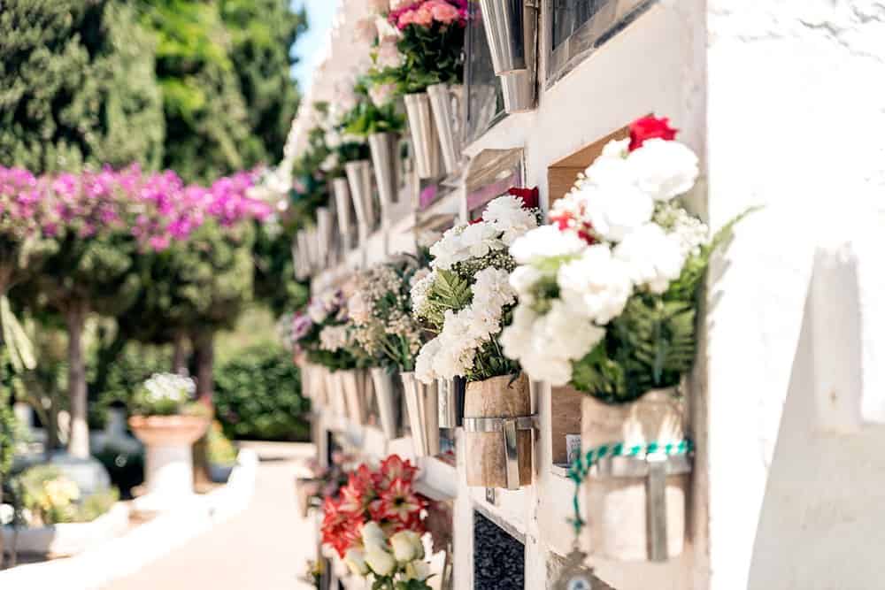 Blumen Santa Eulalia Friedhof