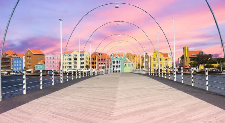Königin Emma Brücke Curacao Sehenswürdigkeiten
