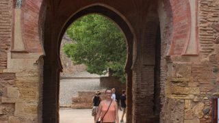 Das Eingangstor zur Alhambra