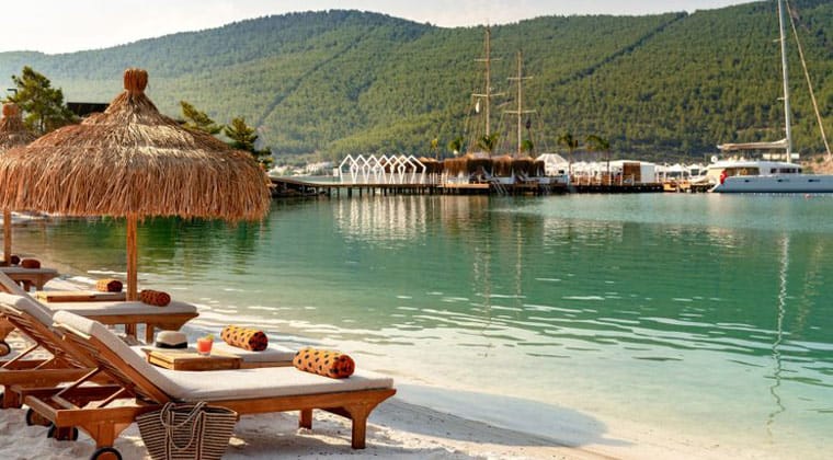 Türkei Hotel Lujo Bodrum Strand mit Liegen