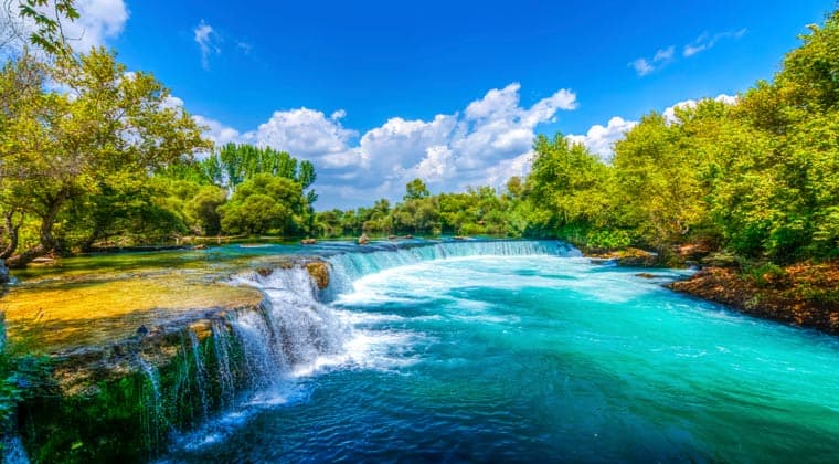 Türkei der wunderschöne Wasserfall Manavgat