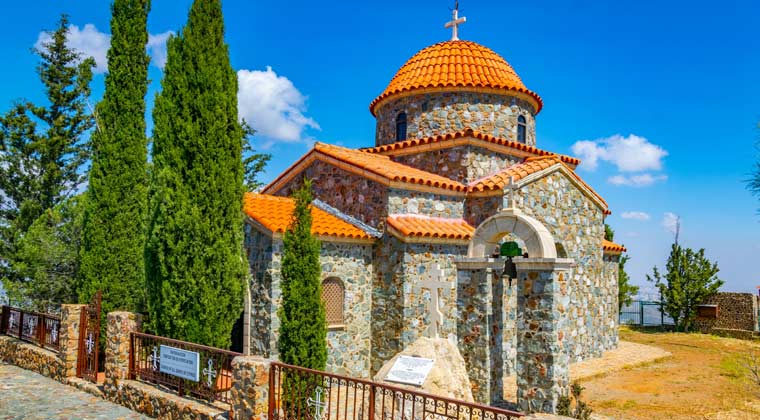 Kloster Stavrovouni auf dem gleichnamigen Hügel