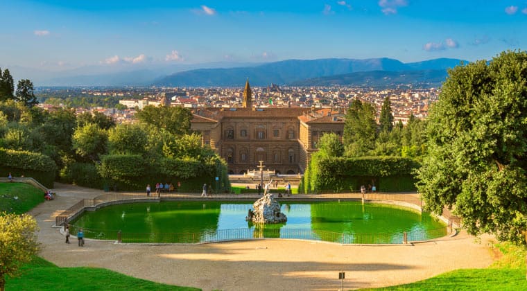 Blick auf den wunderschönen Boboli Garten in Florenz in Italien.