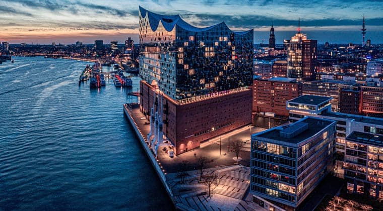 Lichterherz auf der Elbphilharmonie