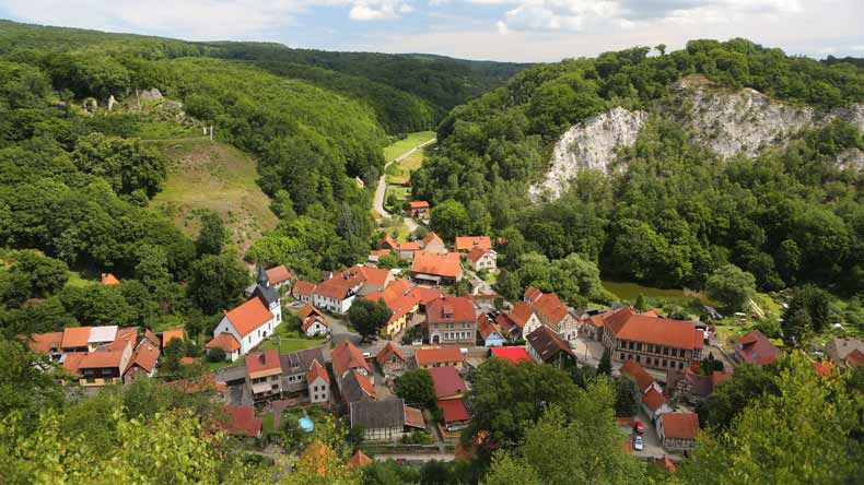 Blick auf Questenberg im Harz, Deutschland