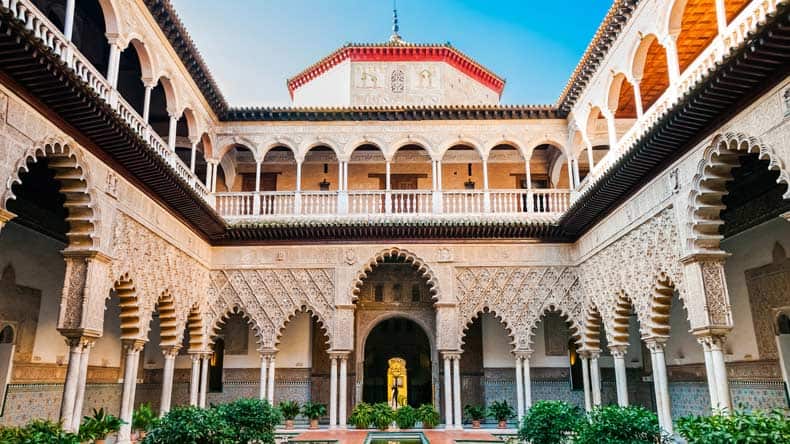 Eines der bedeutendsten Bauwerke Andalusiens, der Königspalast Real Alcázar in Sevilla.