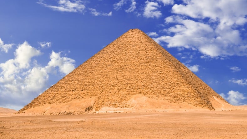 Blick auf die Dahschur-Pyramide, Ägypten.