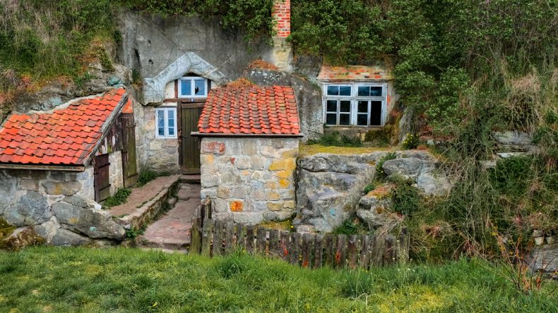 Höhlen im Harz: Langensteiner Höhlenwohnungen