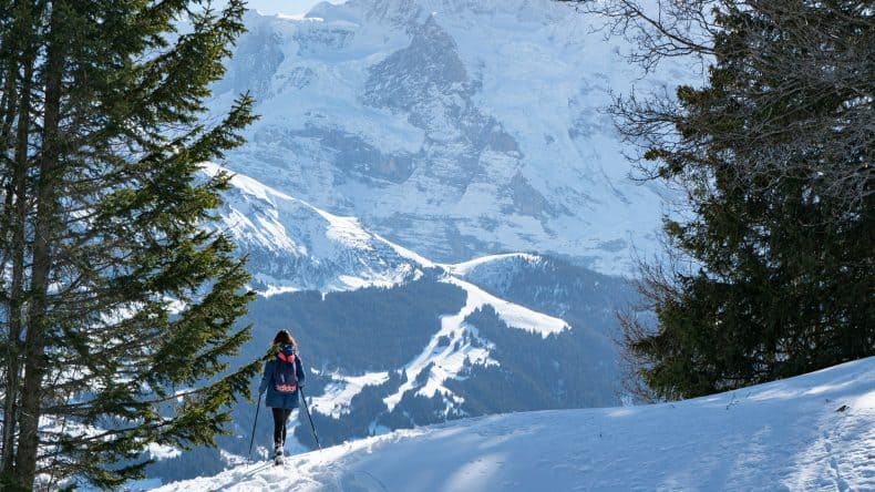 Schneeschuhwandern in Interlaken Schweiz