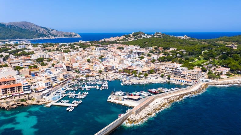 Der Hafen von Cala Ratjada, Mallorca
