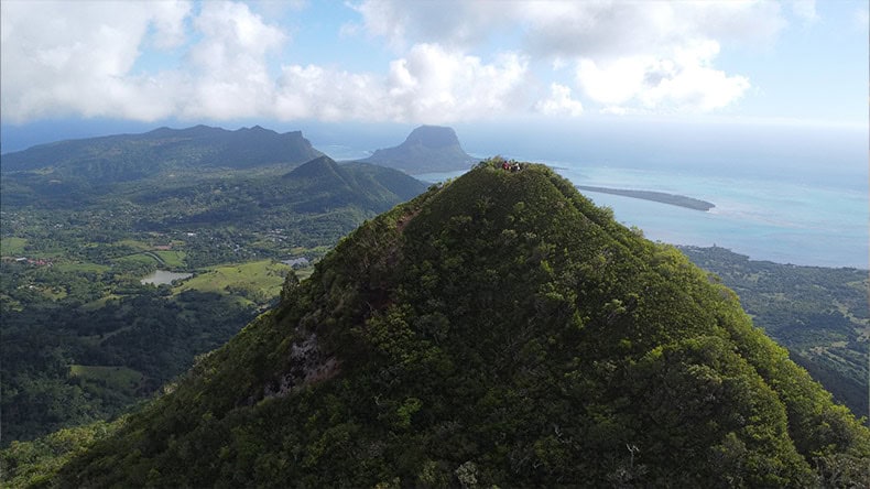 Drohnenfoto vom höchsten Berg auf Mauritius