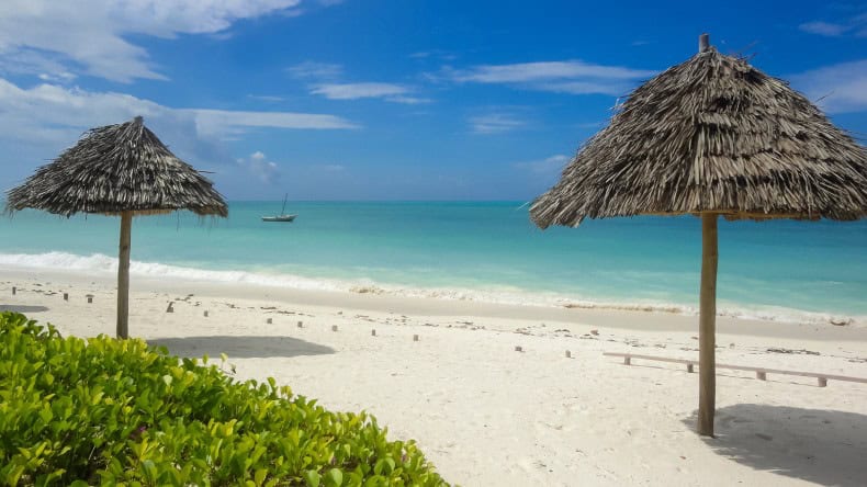 Traumstrand Jambiani Beach auf Sansibar.