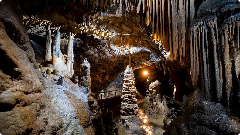 Kaiserhalle, Dechenhöhle, Nordrhein-Westfalen