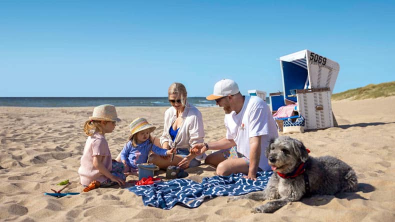 TUI BLUE Sylt Familie am Strand