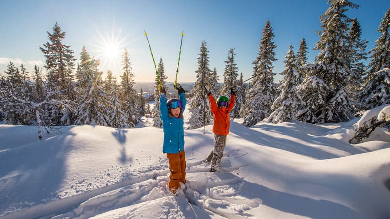 Trysil Skigebiet: Kinder im Schnee