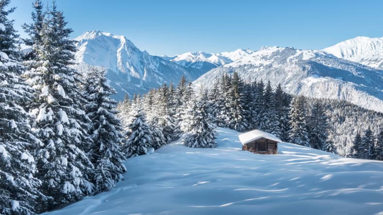 Schnee, Hütte, Berge im Zillertal