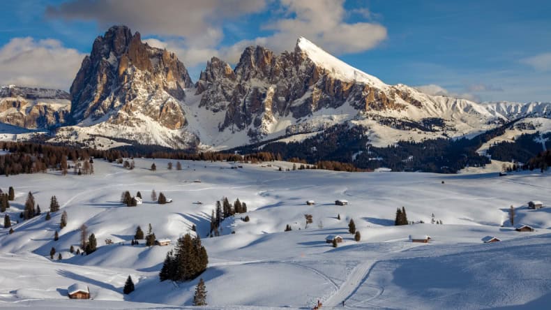 Dolomiten im Winter Berge Panorama
