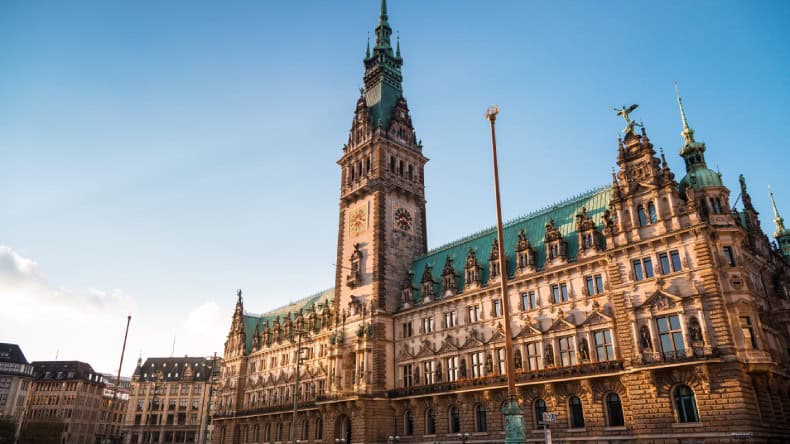 Das Rathaus in Hamburg.