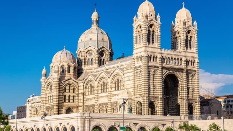 Blick auf die Cathedral de la Major in Marseille
