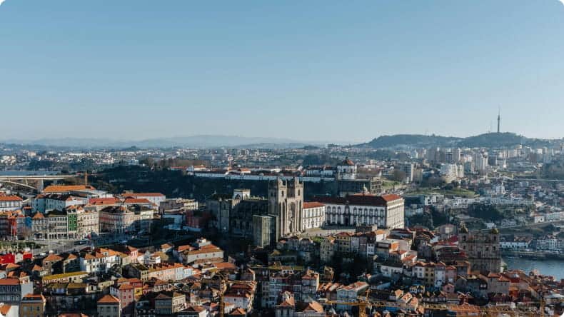 Blick auf die portugiesische Stadt Porto