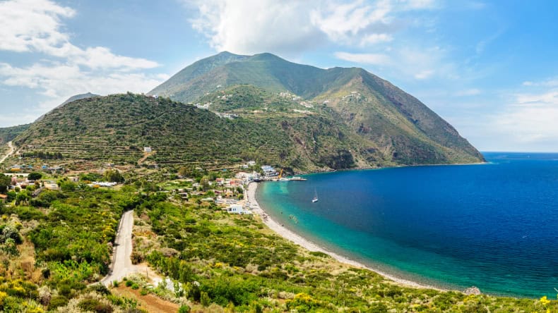Panorama von der Insel Filicudi, Meer, Insel, Berge