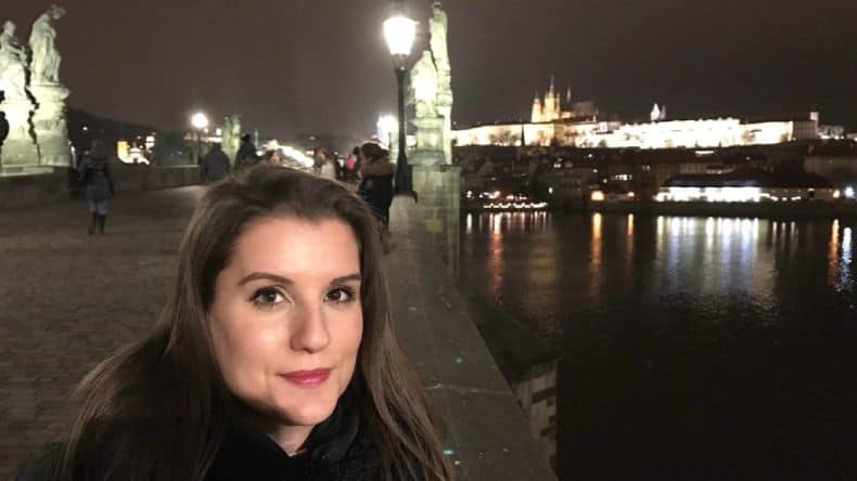 Prag in dunkler Beleuchtung