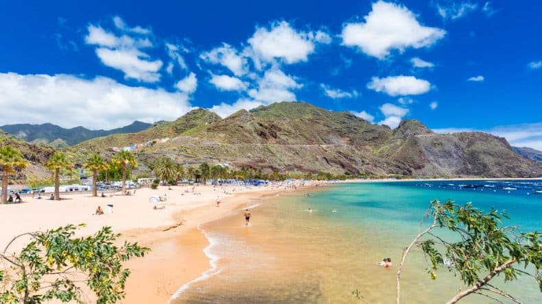 Der Strand Playa de Las Teresitas, einer der schönsten Strände Teneriffas.