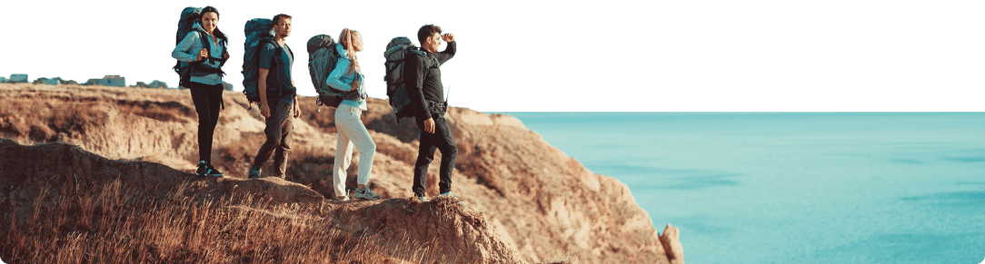 tui genz travel studie people with backpacks